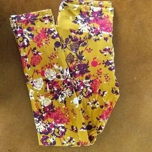 Lularoe OS Disney Minnie Mouse leggings